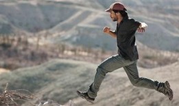 绝命沙漠 在线观看,生死逃亡的极限挑战