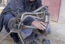 农村修鞋匠爆料视频下载