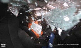 碰撞免费视频在线观看,免费视频在线观看，揭秘精彩瞬间！